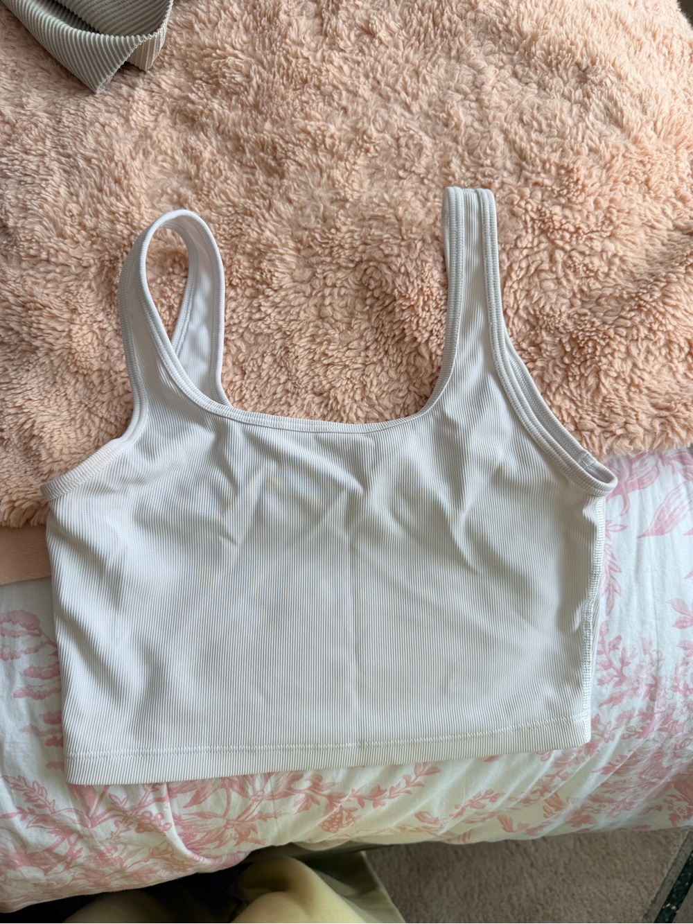 Aritzia White Ribbed Crop Tank